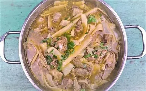 Hình ảnh Lẩu Vịt Nấu Măng