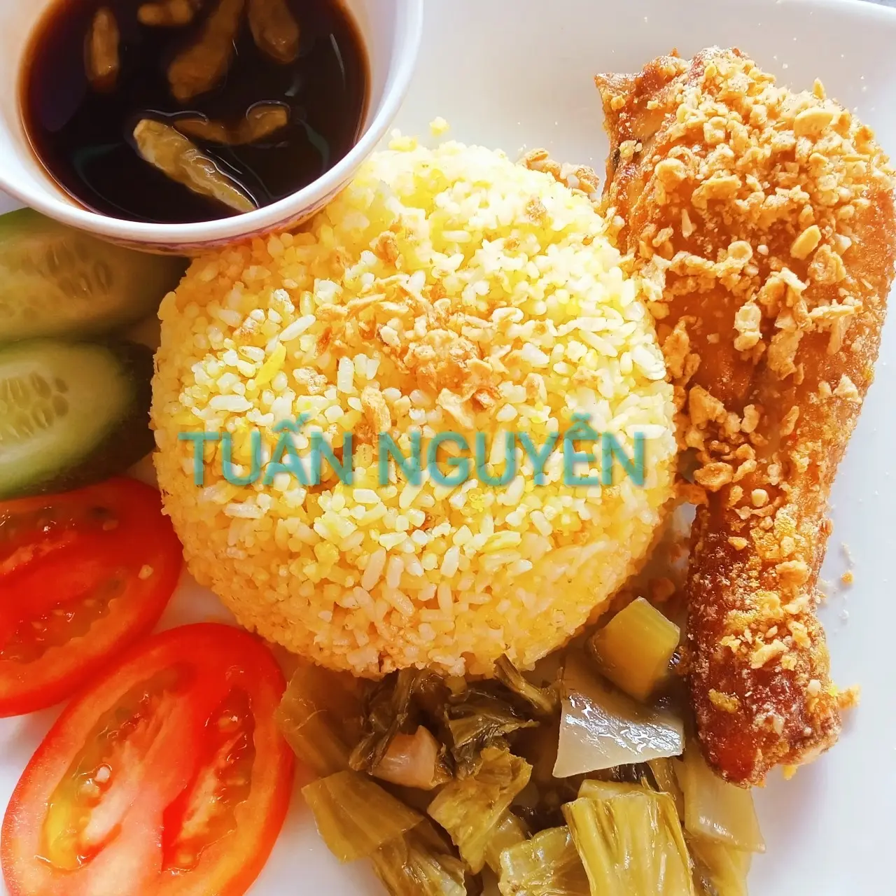 Hình ảnh cơm chiên đùi gà ( gà tươi)
