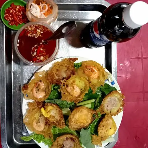 Hình ảnh Combo (1 Phần Bánh Khọt và 1 Chai Nước Ngọt)