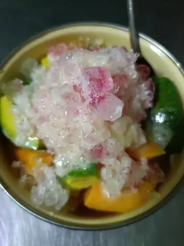 Hình ảnh bơ dâu xoài táo mít .....đác dầm sữa chua 