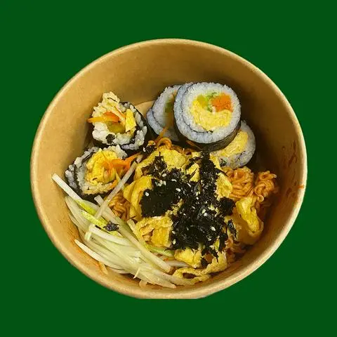 Hình ảnh Mì Trộn Sốt Hàn Mix Trứng Ốpla