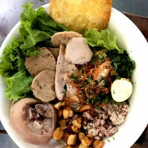 Hình ảnh Hủ tiếu giò heo Tóp Mỡ