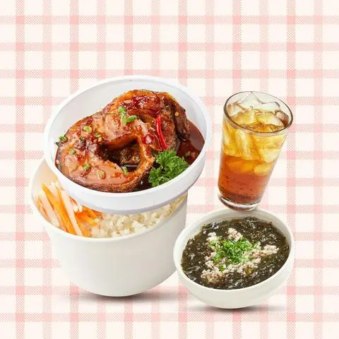Hình ảnh Combo Cơm Cá Lóc Kho Tộ, Canh Rong Biển, Nước Sâm Hạt Chia