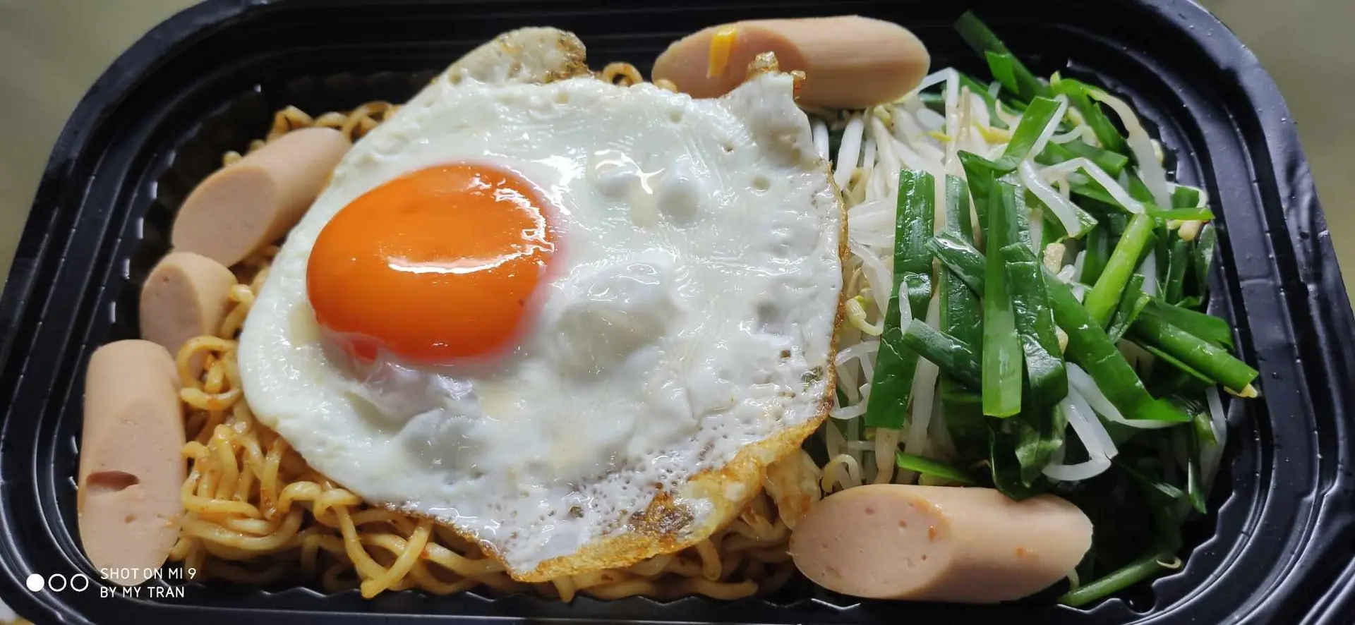 Hình ảnh Mì trộn Indomie