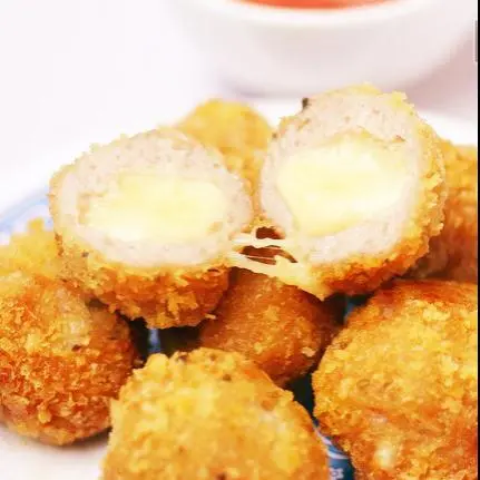 Hình ảnh Nem Chua Rán Nhân Phô Mai 