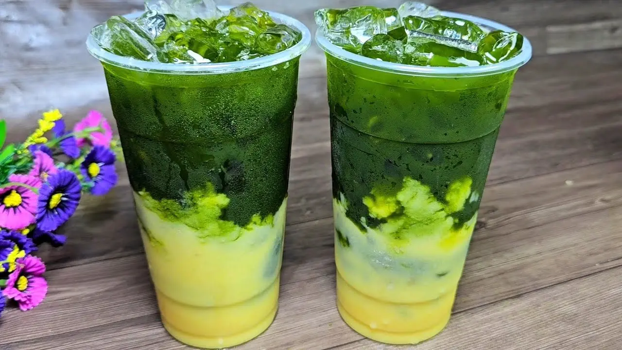Hình ảnh Rau má đậu xanh & sữa