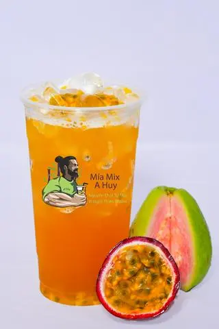 Hình ảnh Trà chanh dây ổi hồng ly 700ml