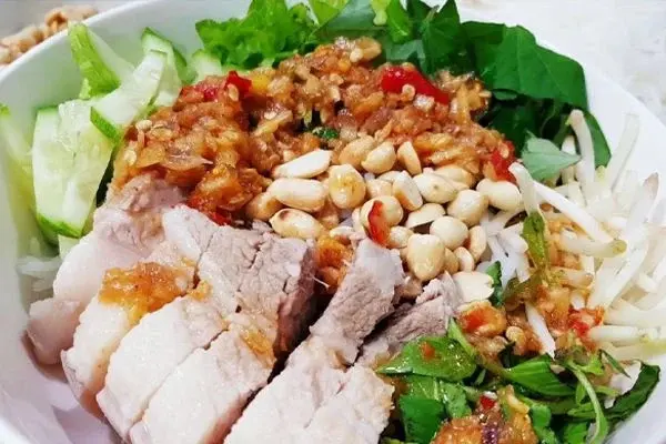 Hình ảnh bún mắm nêm thịt heo quê 