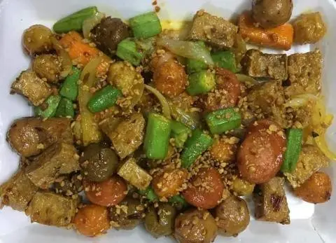 Hình ảnh Cá Viên Chiên Lắc Mắm Tỏi “ lớn”