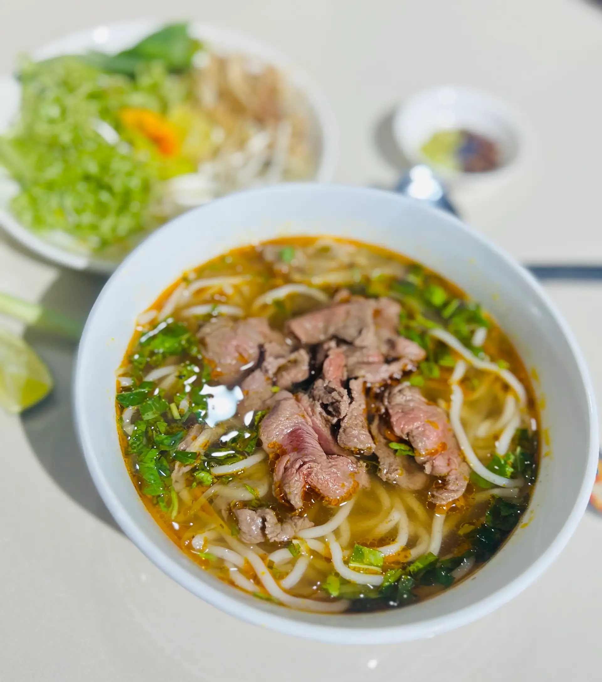 Hình ảnh Bún Bò Tái