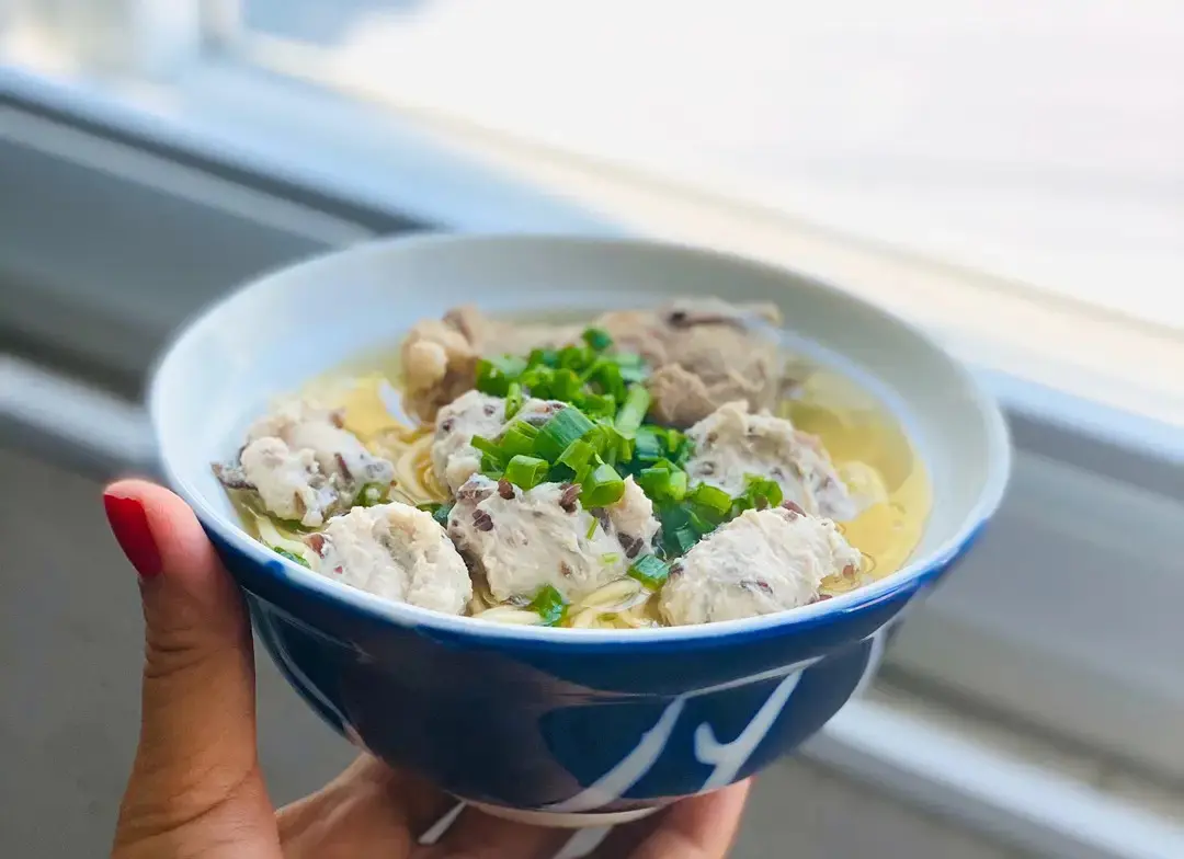 Hình ảnh mì tôm mọc 