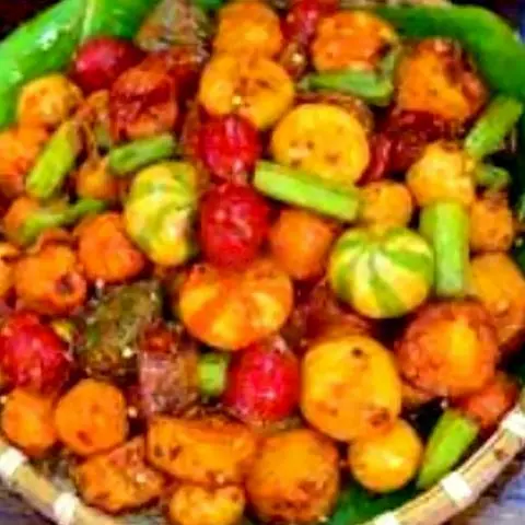 Hình ảnh Mẹt Viên Chiên Nước Mắm Nhỏ