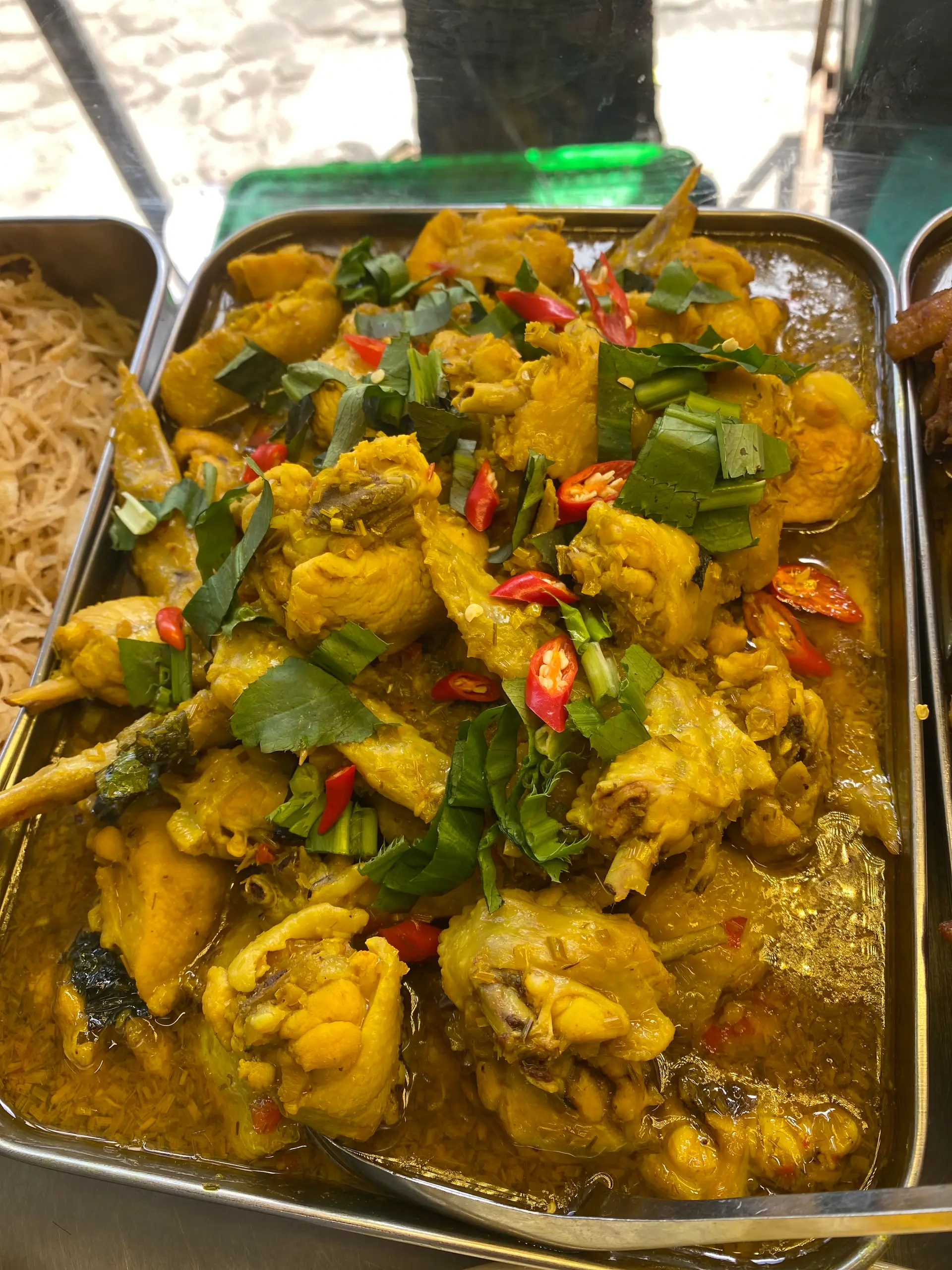Hình ảnh Gà Kho Sả Ớt
