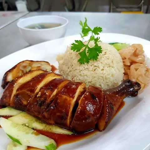 Hình ảnh Cơm Dừa Gà Xí Dậu Góc Tư 