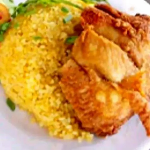 Hình ảnh Cơm chiên Má Đùi