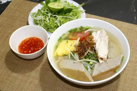 Hình ảnh Bánh canh cá chả