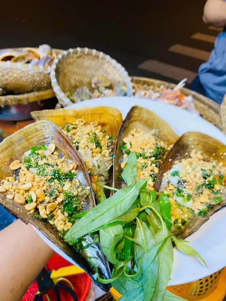 Hình ảnh Sò mai nướng mỡ hành