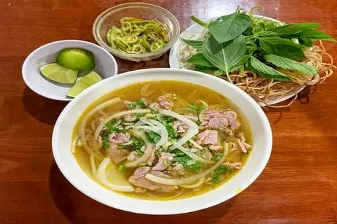 Hình ảnh Bún bò tái