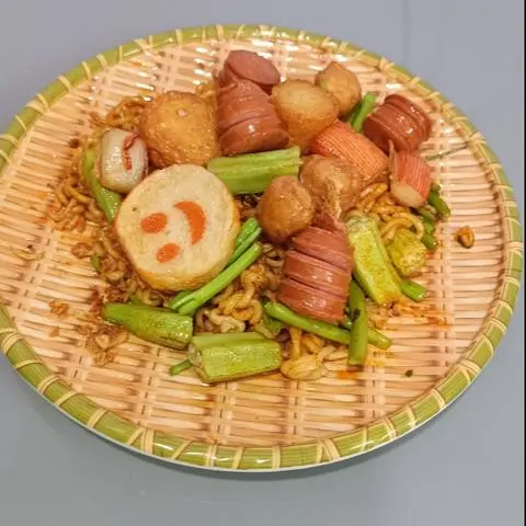 Hình ảnh Mì Trộn Siêu Cay Cá Viên 