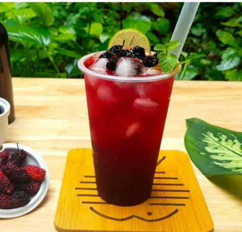 Hình ảnh Trà dâu tằm 500ml