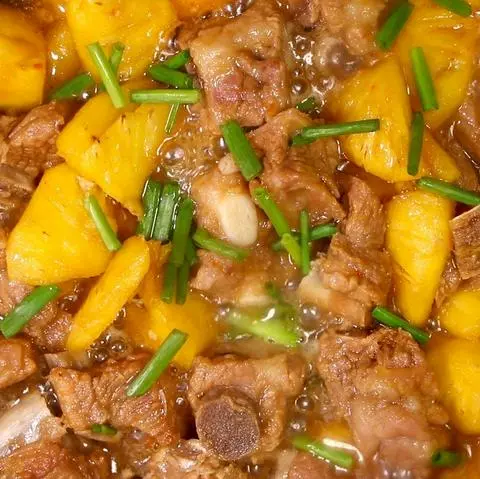 Hình ảnh Cơm Sườn Non kho thơm