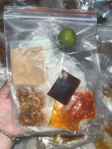 Hình ảnh Bánh tráng dẻo me - có hành phi