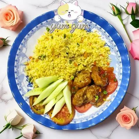 Hình ảnh Cơm Chiên Chả Cá Sốt Xí Muội 