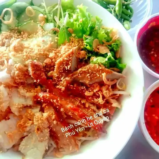 Hình ảnh Bún mắm nêm trộn đặc biệt