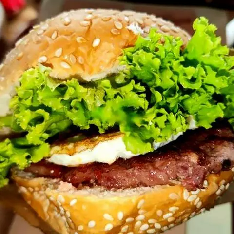 Hình ảnh Burger bò trứng