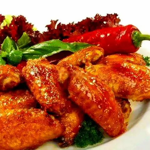 Hình ảnh Cơm Chiên Cánh Gà Chiên Nước Măm