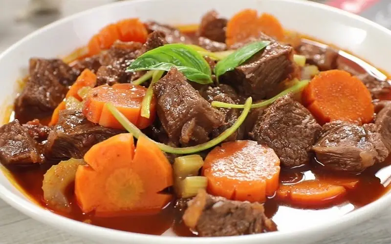 Hình ảnh Cơm Bò Kho Củ Cải Đỏ