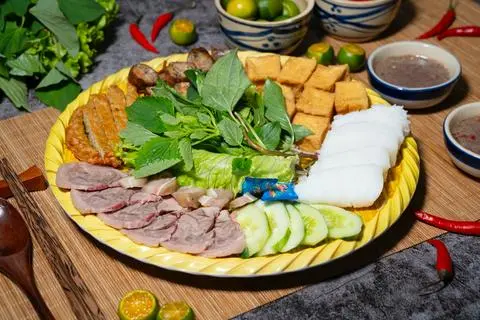 Hình ảnh Bún đậu thập cẩm