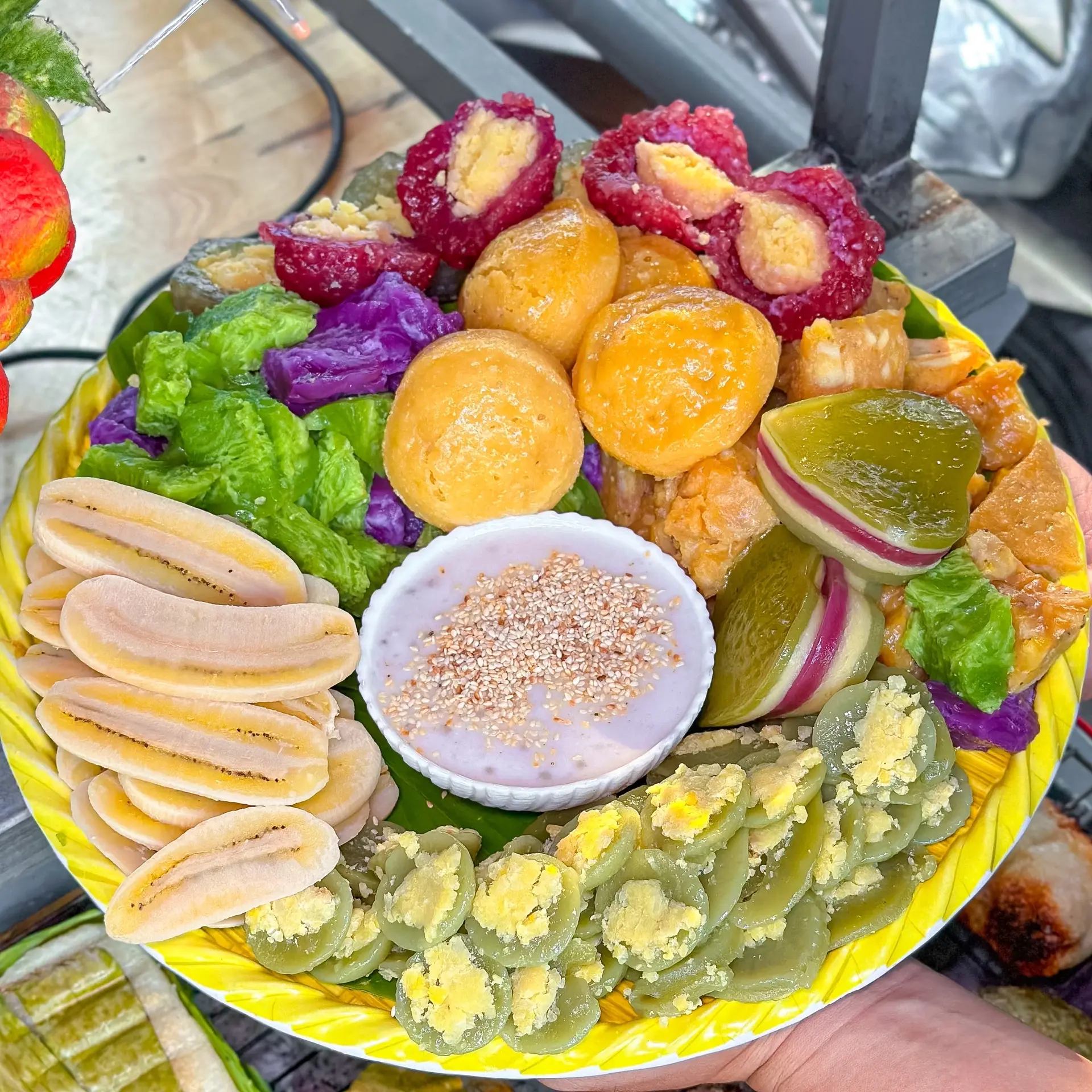 Hình ảnh Bánh mix thập cẩm - 1 kg