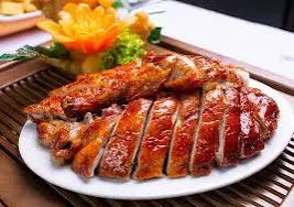 Hình ảnh Vịt quay 1/2, Vịt luộc 1/2 canh măng bún 3 người ăn