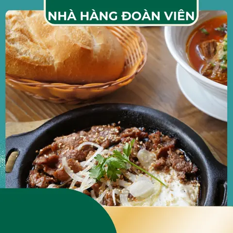 Hình ảnh Bò Beefsteak + Bánh Mì