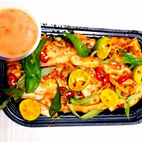 Hình ảnh Tai heo sốt Thái
