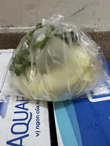 Hình ảnh đu đủ chua ngọt + rau răm thêm