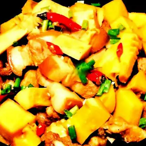 Hình ảnh Cơm thịt kho măng