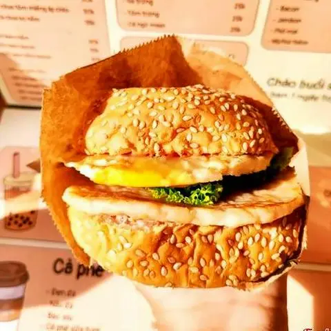 Hình ảnh Burger tôm trứng