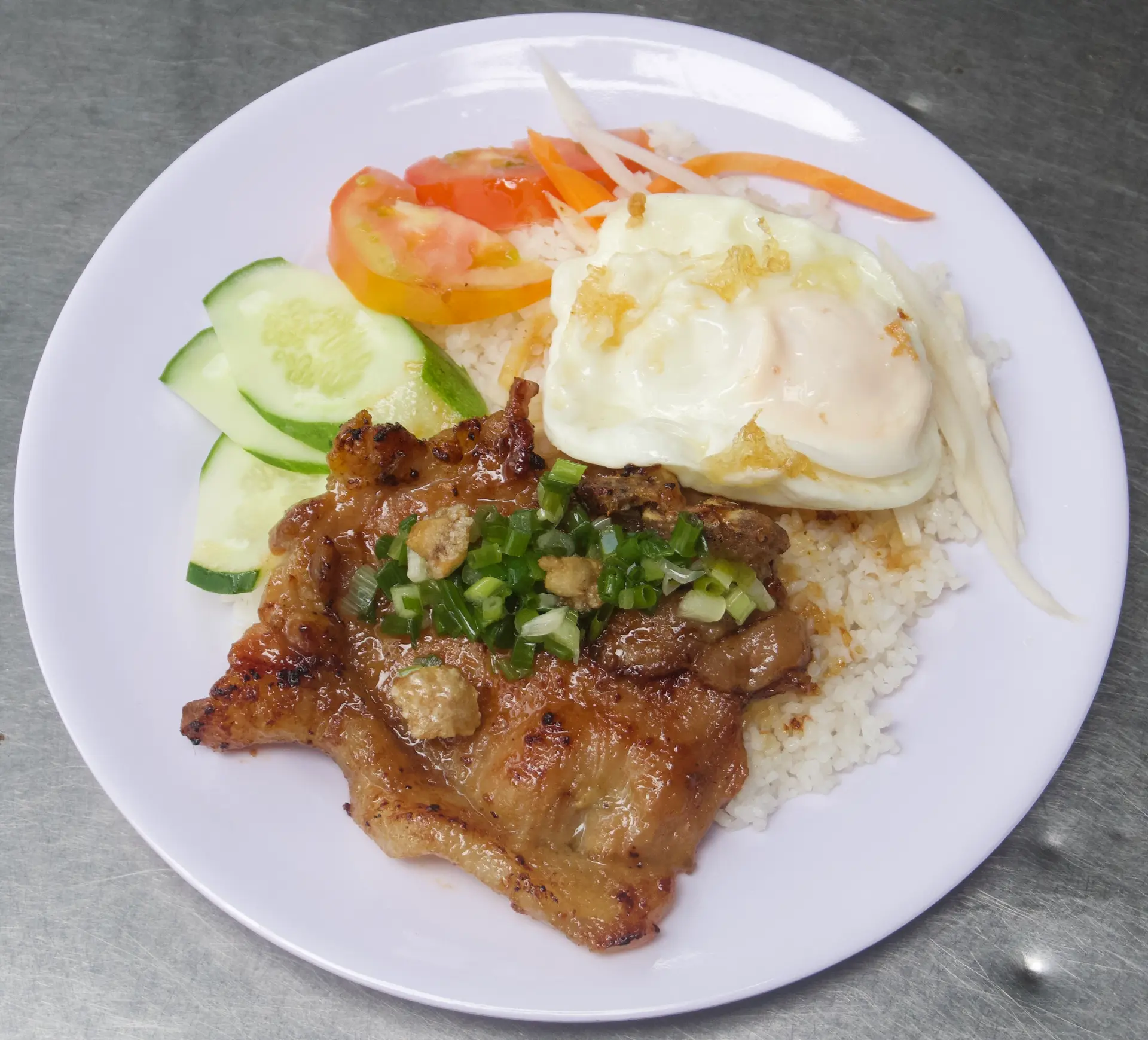 Hình ảnh Cơm sườn trứng ốp la
