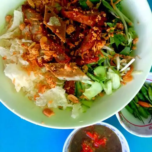 Hình ảnh Bún mắm nêm trộn chả nem - chả cá Phú Yên