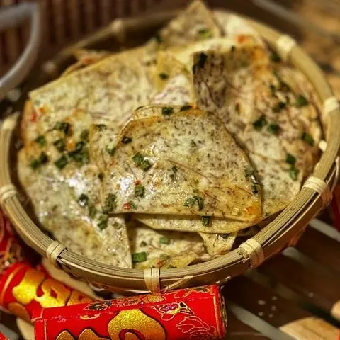 Hình ảnh Khoai môn sấy mắm hành (200g) 