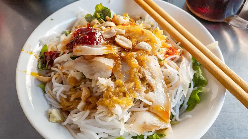 Hình ảnh Bún Mắm Nêm Huế Tai Mũi Heo