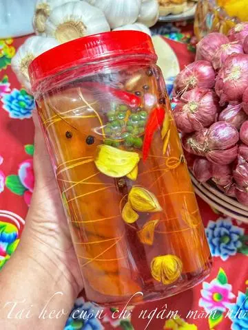 Hình ảnh Tai Heo  Cuộn Ngâm Mắm Nhĩ 1,2kg