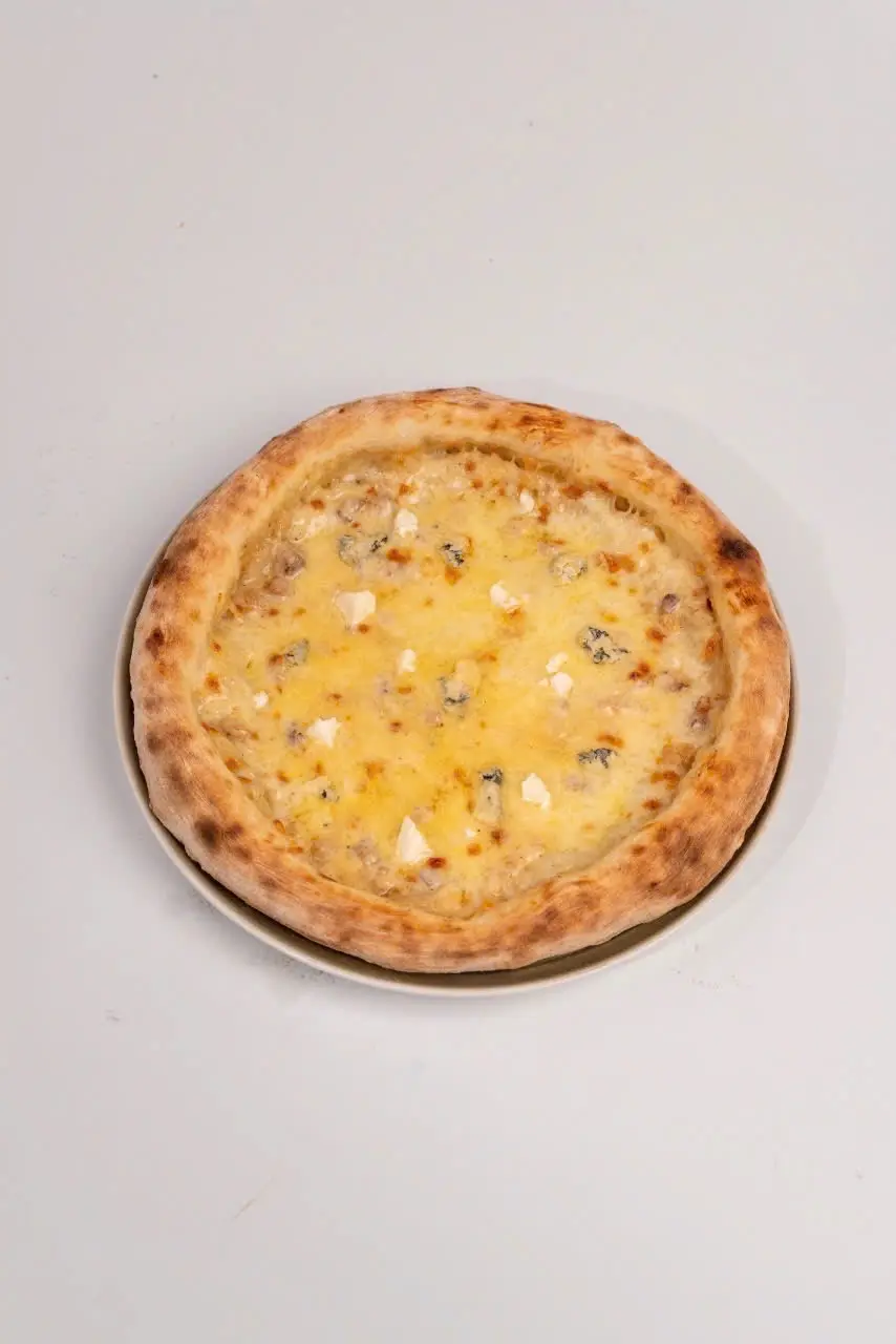 Hình ảnh Five cheese heaven pizza
