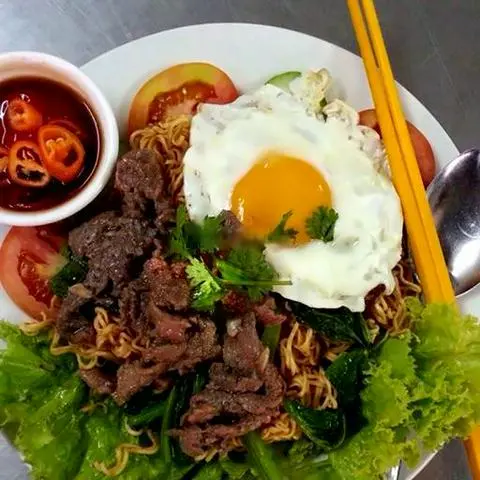 Hình ảnh Mì xào bò trứng