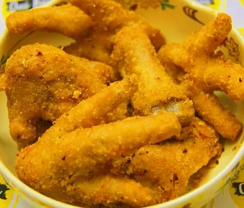 Hình ảnh Chân Gà Rang Muối - 1hộp