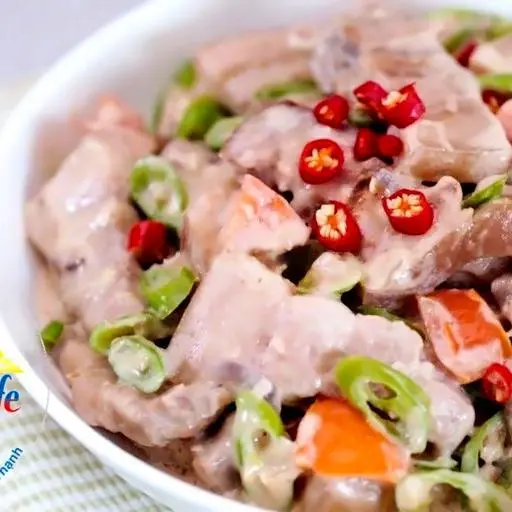 Hình ảnh Bicol Express Stewed Spicy Pork IN Coconut Milk- Cơm Heo Cay Kho Nước Cốt Đưa