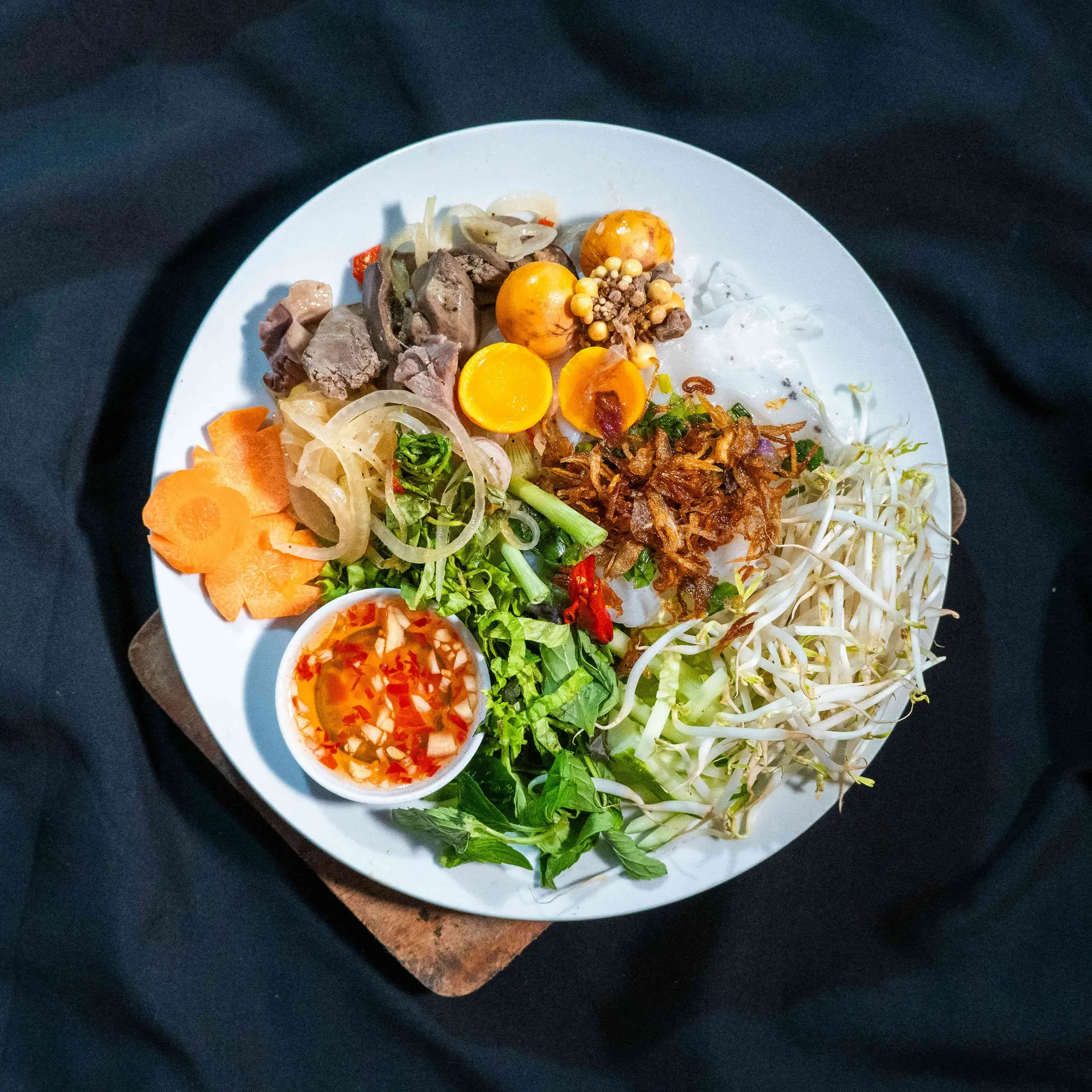 Hình ảnh Bánh ướt lòng gà trứng non