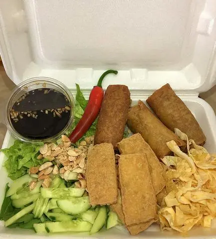 Hình ảnh Bún nước tương chả giò